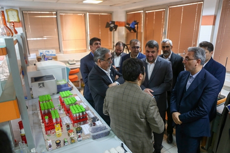 بازدید مسئولان ارشد مراکز فناوری ریاست جمهوری از مرکز تحقیقات سلامت غذای دانشگاه